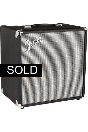 Fender Rumble 40 v3 Fender Rumble 40 v3